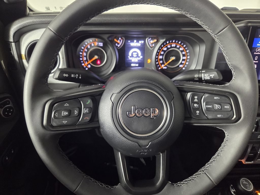 Used 2026 Jeep Gladiator Sport AWD/4WD image 14