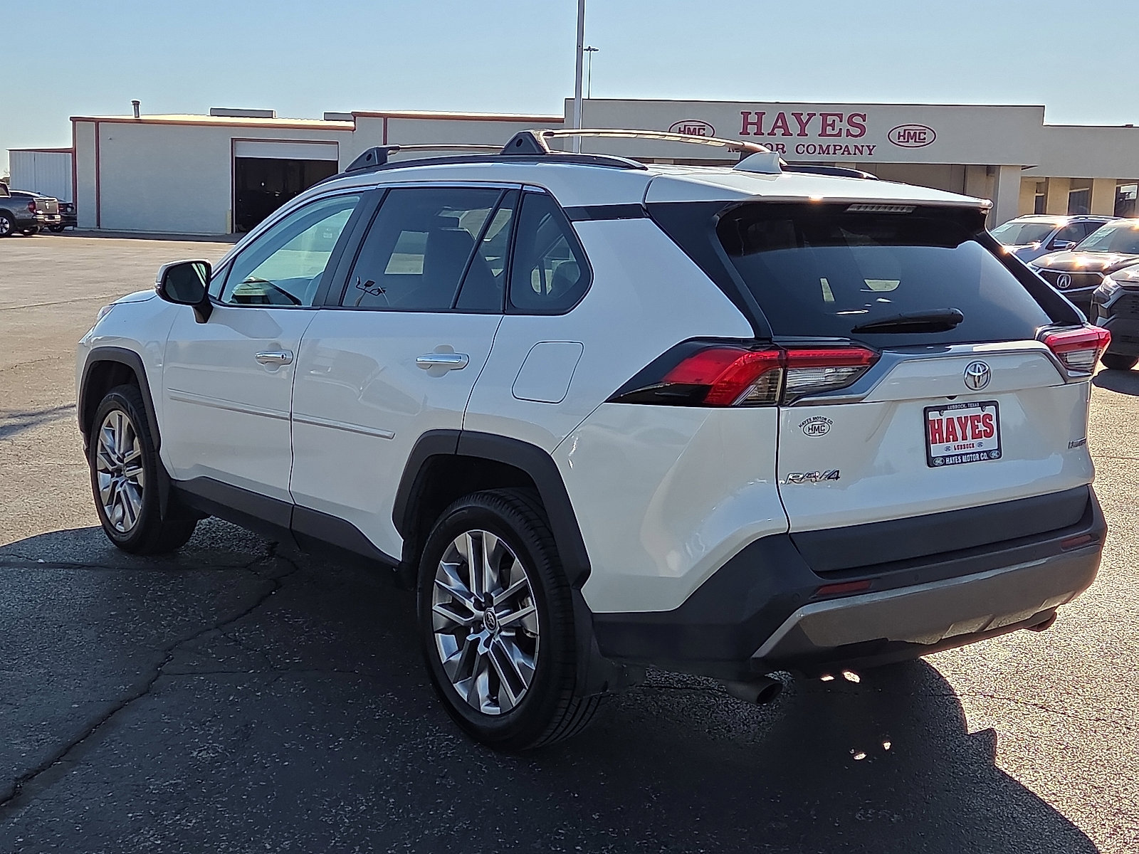 Used 2021 Toyota RAV4 Limited image 3