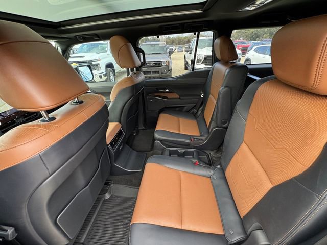 Used 2025 Lexus GX 550 image 29