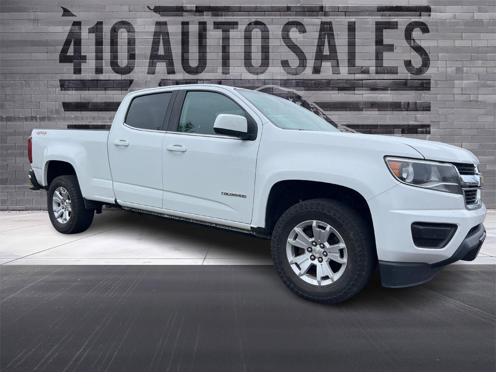 Used 2018 Chevrolet Colorado LT AWD/4WD image 1