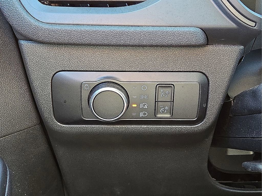 Used 2025 Ford Escape Active image 25