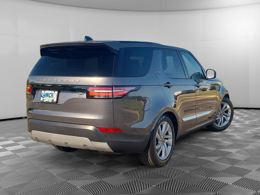 Used 2018 Land Rover Discovery HSE AWD/4WD image 4