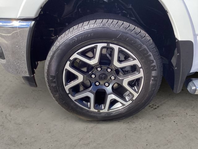 Used 2025 RAM 1500 Laramie AWD/4WD image 14