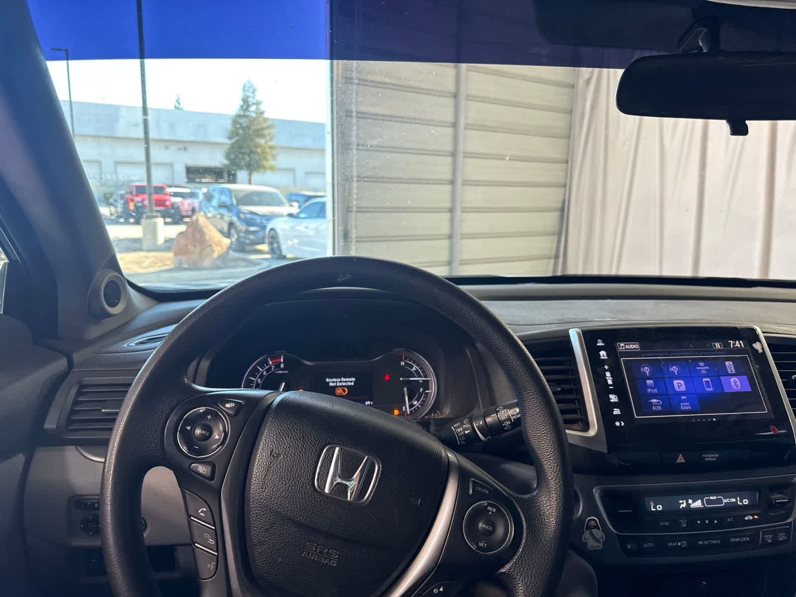 Used 2017 Honda Pilot EX image 23