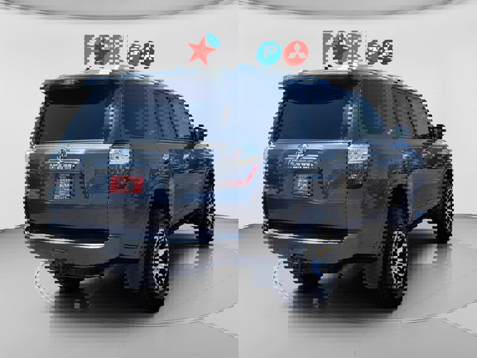 Used 2016 Toyota 4Runner SR5 AWD/4WD image 5