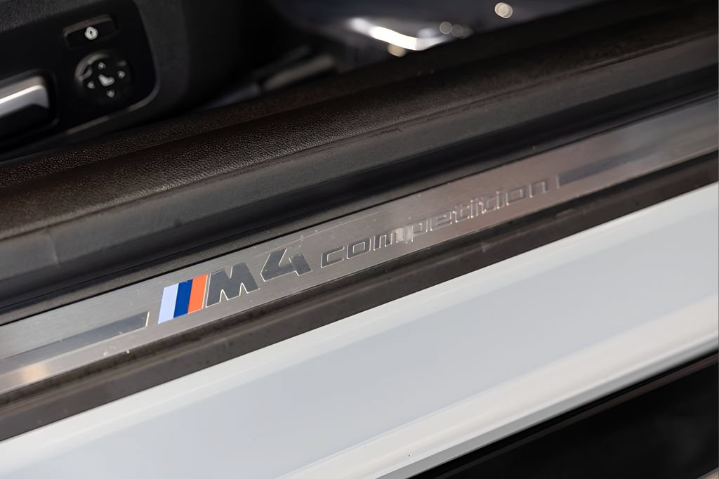 Used 2022 BMW M4 Competition w/ M Carbon Exterior Package RWD image 60