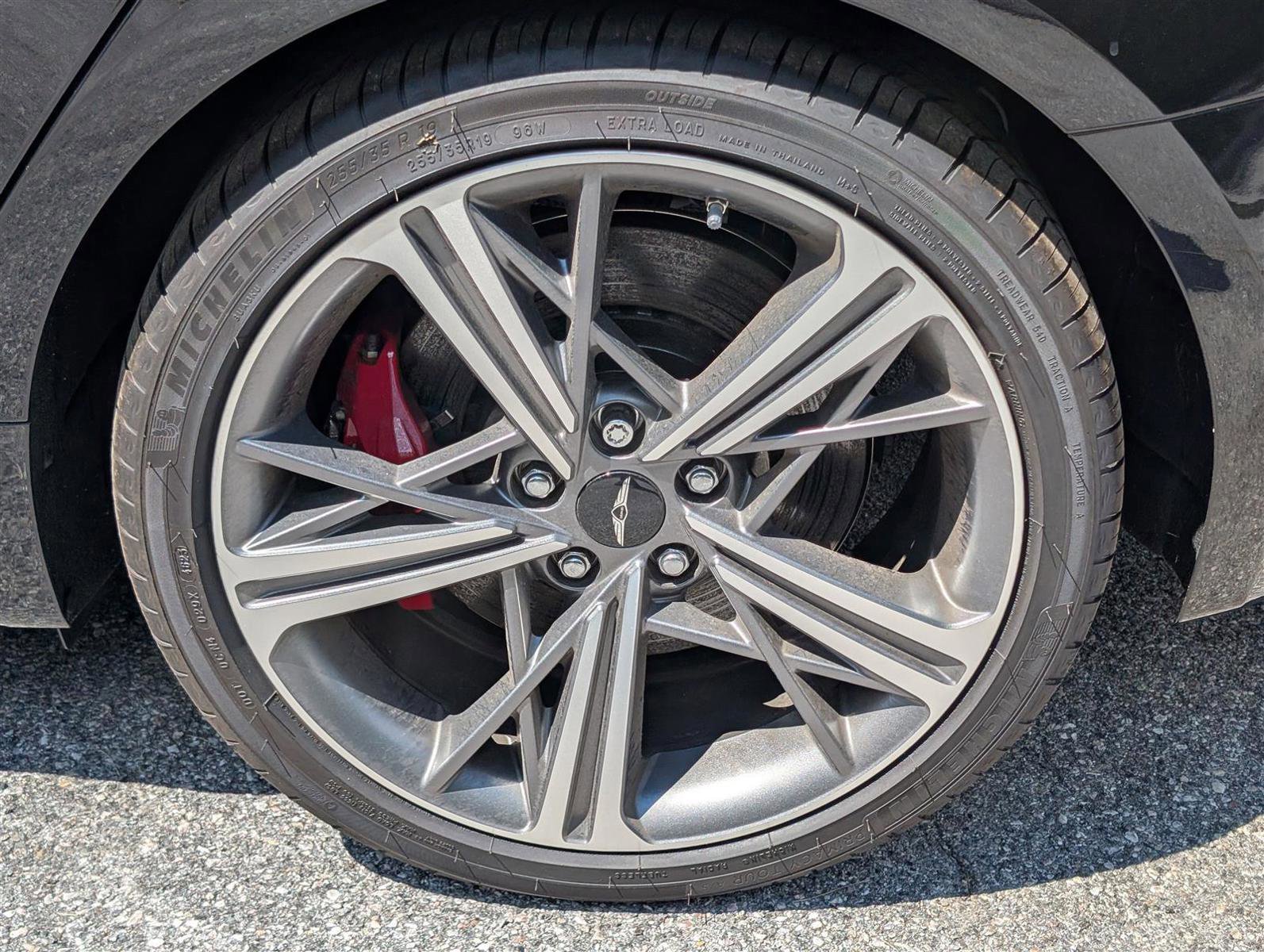 Used 2024 Genesis G70 3.3T Advanced image 11