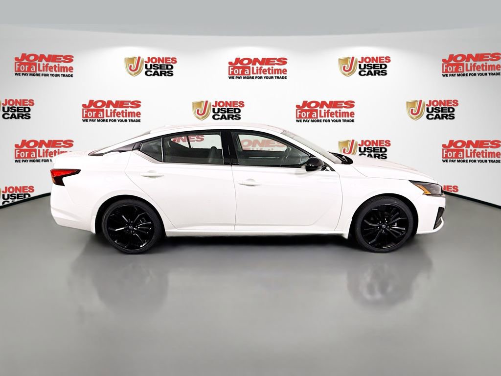 Certified 2023 Nissan Altima 2.5 SR FWD image 16