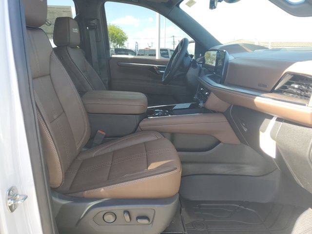 New 2026 Chevrolet Tahoe High Country w/ Sun And Tow Package image 10