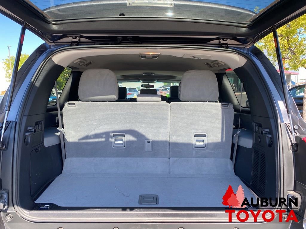 Used 2015 Toyota Sequoia SR5 RWD image 11