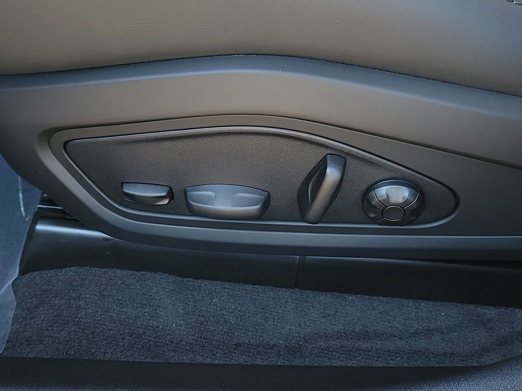 New 2026 Porsche Taycan RWD image 28