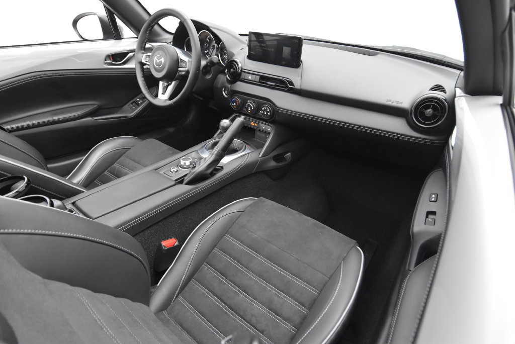 Certified 2025 MAZDA MX-5 Miata Club w/ Brembo/BBS Recaro Package RWD image 32