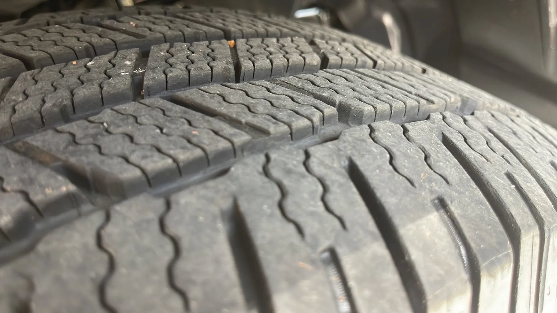 Used 2019 RAM 1500 Laramie AWD/4WD image 6