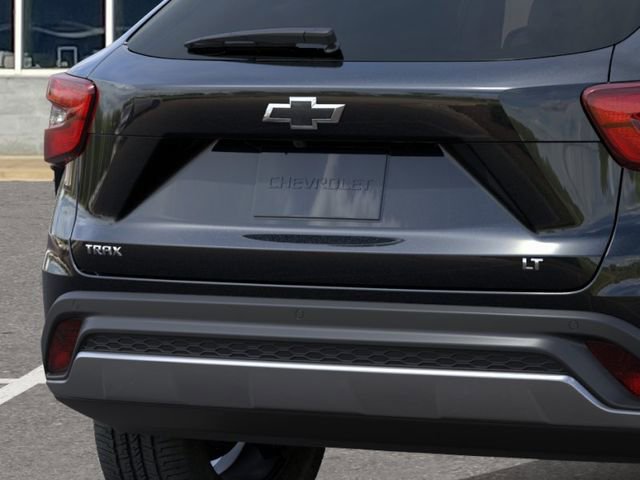 New 2026 Chevrolet Trax LT w/ Driver Confidence Package FWD image 14