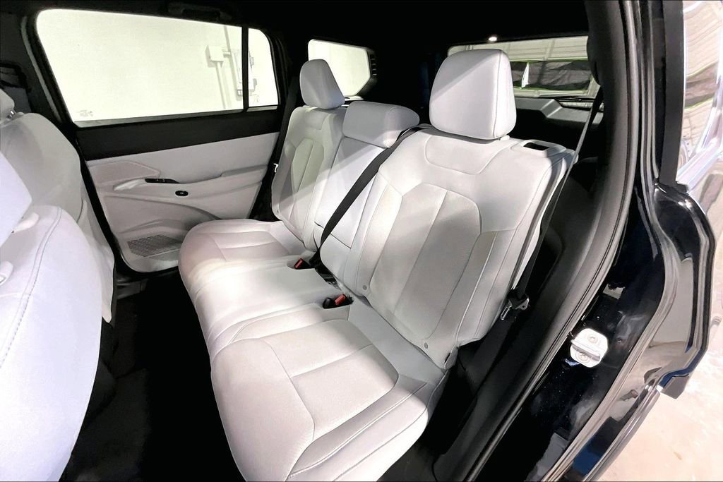New 2026 Jeep Cherokee Laredo AWD/4WD image 18