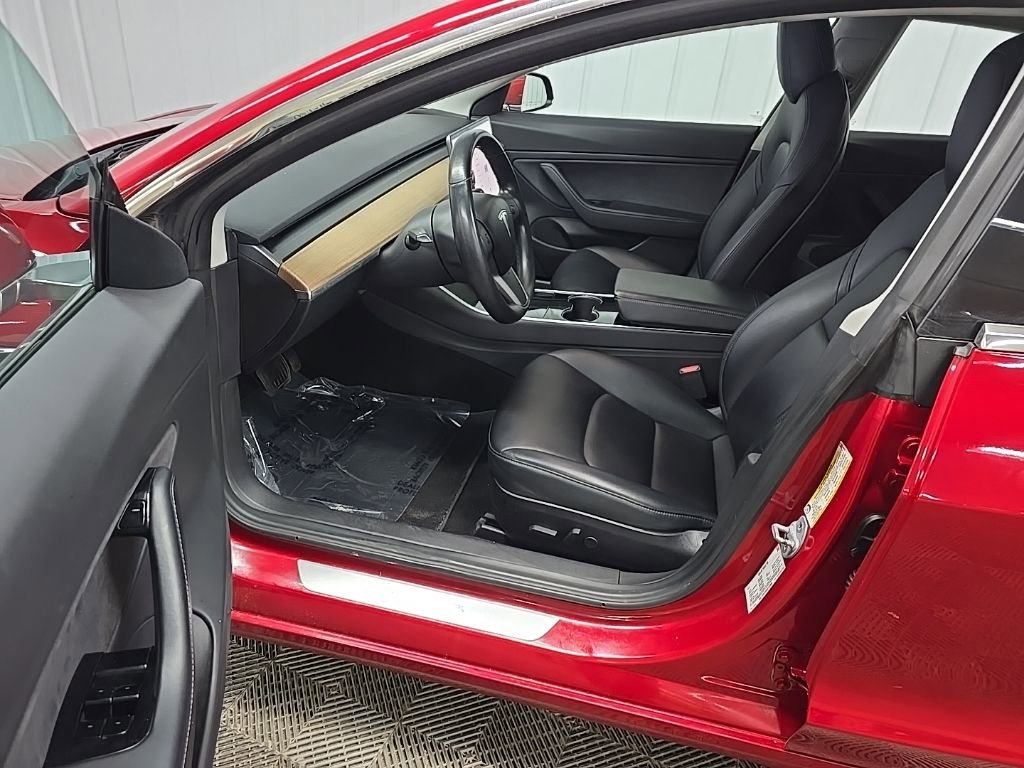 Used 2018 Tesla Model 3 Long Range image 27