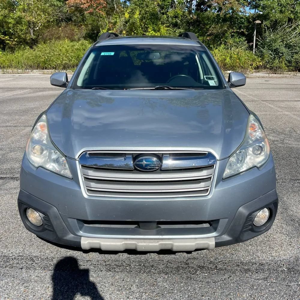 Used 2013 Subaru Outback 2.5i Limited AWD/4WD image 14