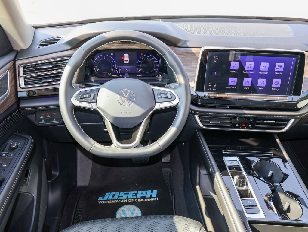 Certified 2024 Volkswagen Atlas SEL image 18