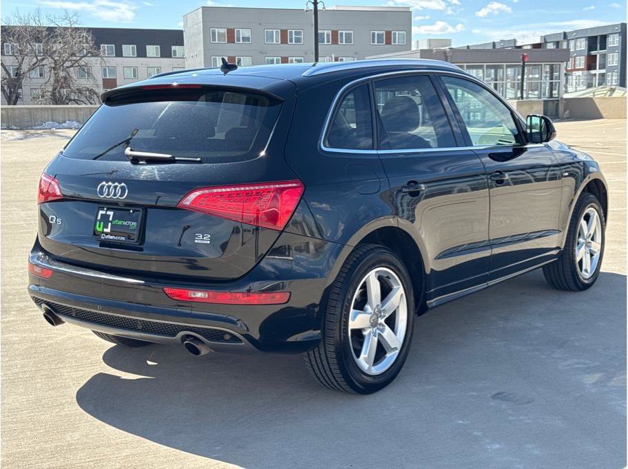 Used 2011 Audi Q5 3.2 Premium Plus w/ Audi MMI Navigation Plus Pkg image 8