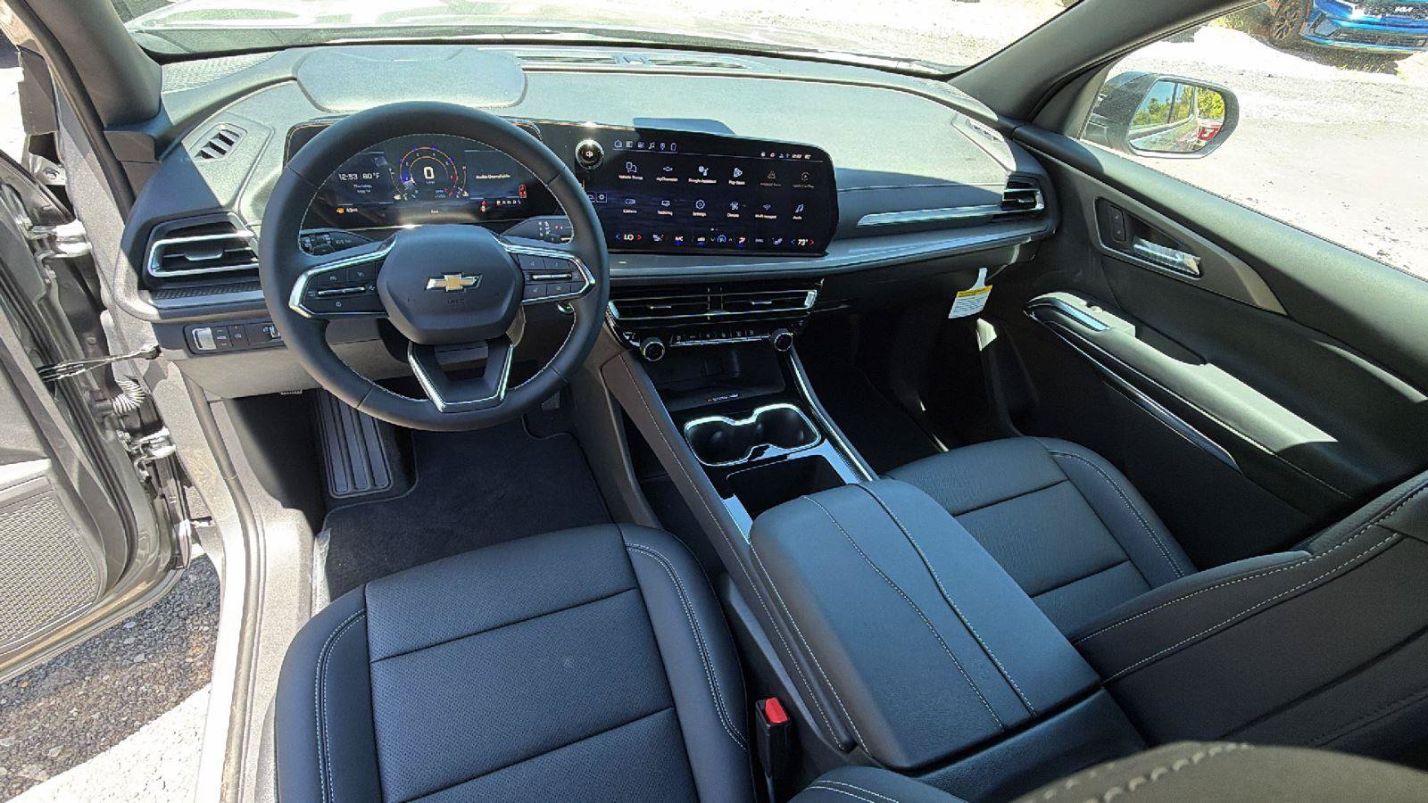 New 2026 Chevrolet Traverse LT FWD image 18