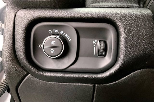 Used 2024 RAM 2500 Big Horn AWD/4WD image 36
