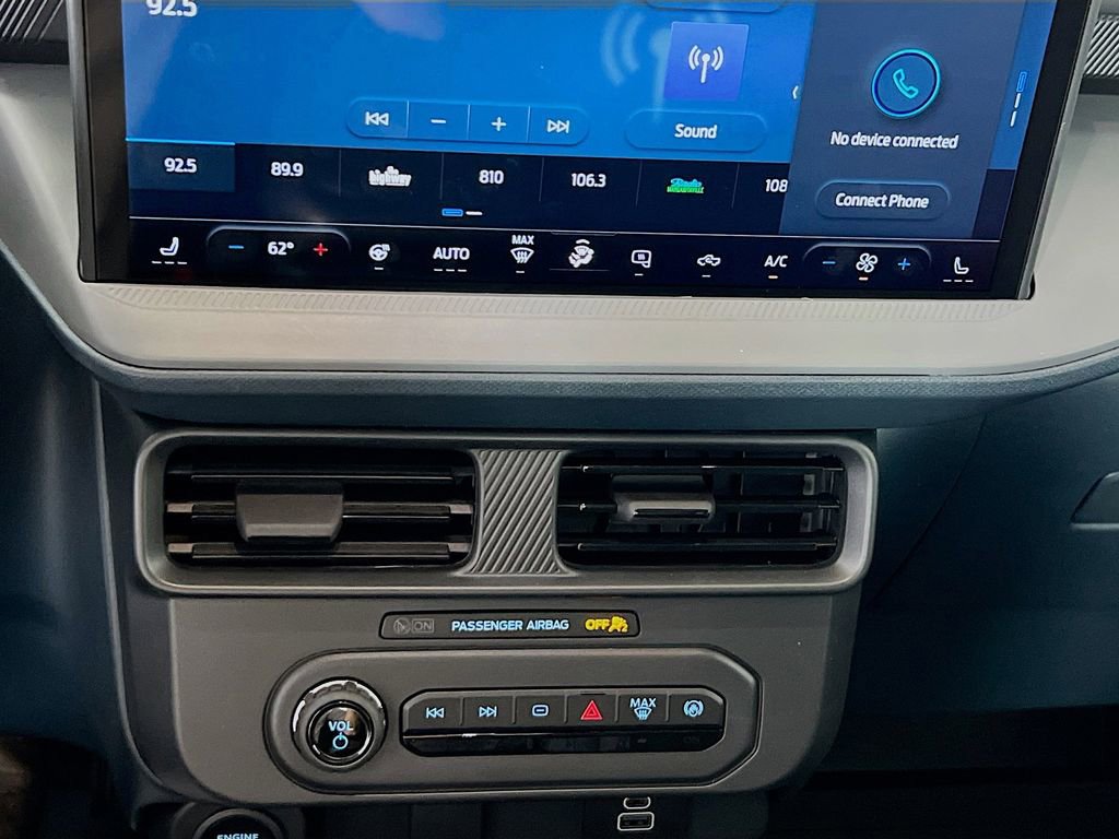 New 2025 Ford Maverick XLT w/ XLT Luxury Package image 9