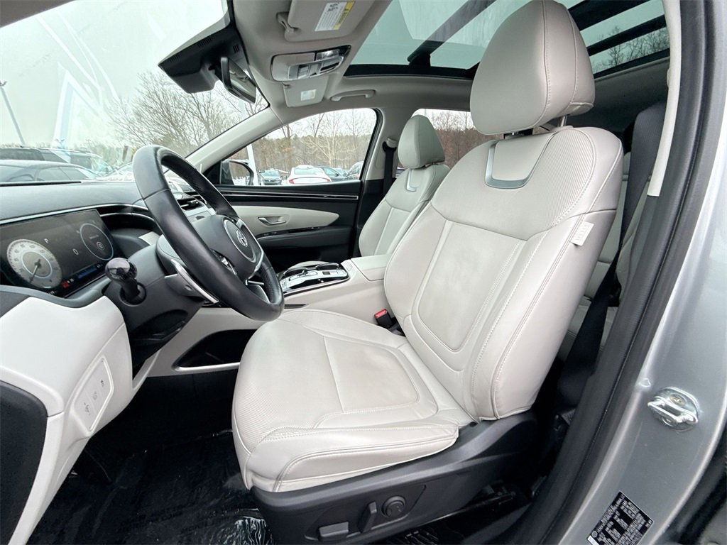 Used 2023 Hyundai Tucson Limited image 13