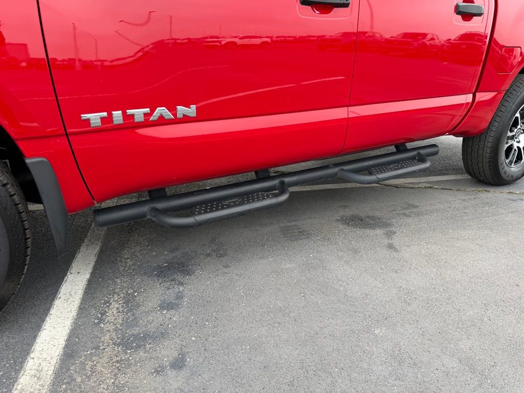 Used 2024 Nissan Titan SV w/ SV Convenience Package image 41