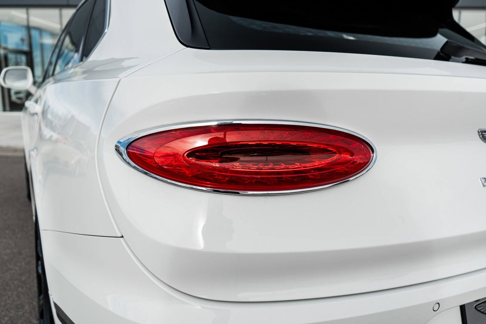 Used 2022 Bentley Bentayga image 12