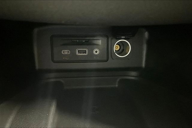 Used 2020 Chevrolet Equinox Premier FWD image 14