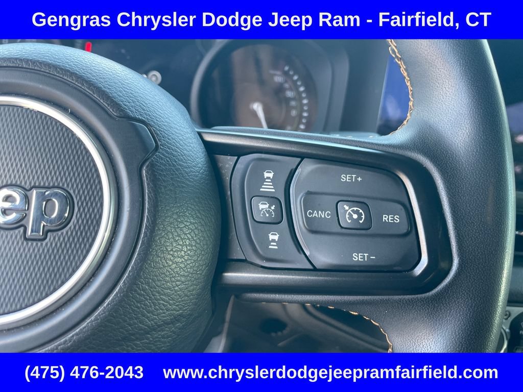 Certified 2024 Jeep Wrangler Unlimited w/ Convenience Group AWD/4WD image 49