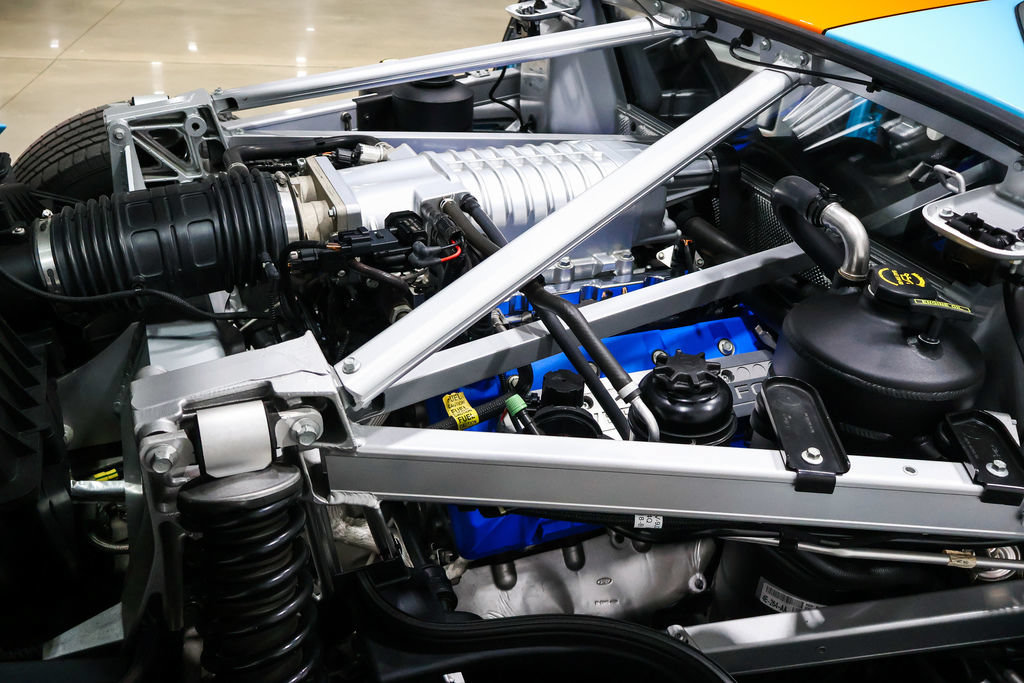 Used 2006 Ford GT RWD image 45
