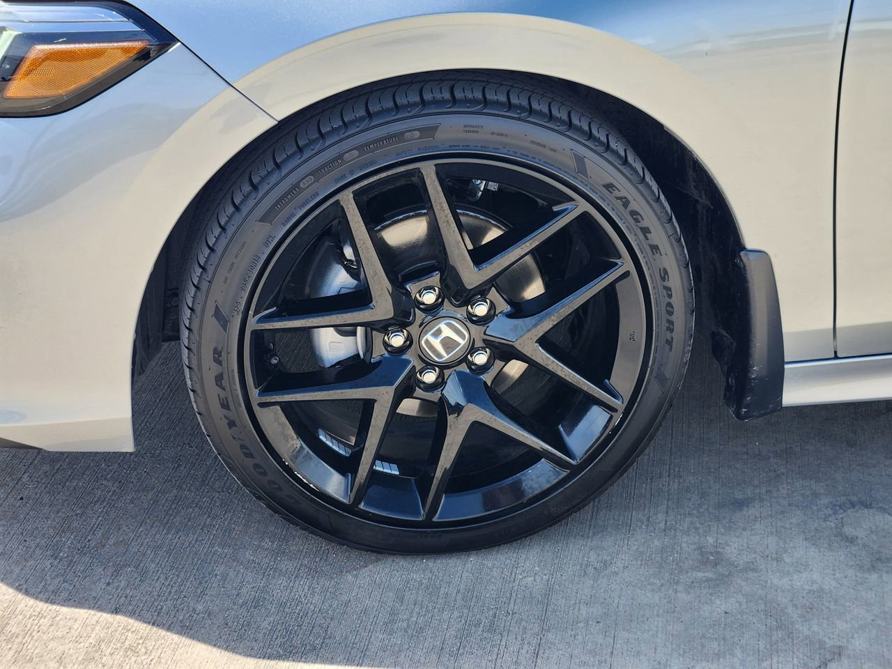 Certified 2025 Honda Civic Sport image 11