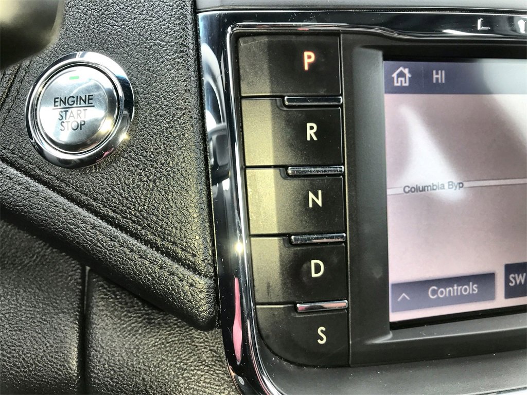 Used 2020 Lincoln Continental Standard w/ Premium Package image 20