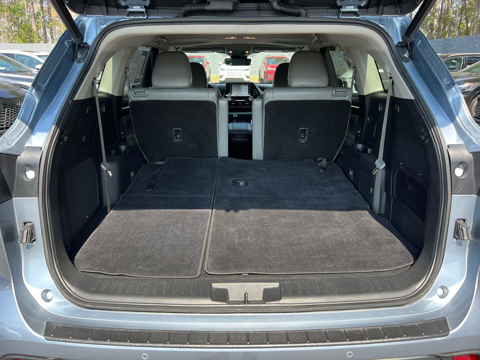 Used 2022 Toyota Highlander Limited image 19