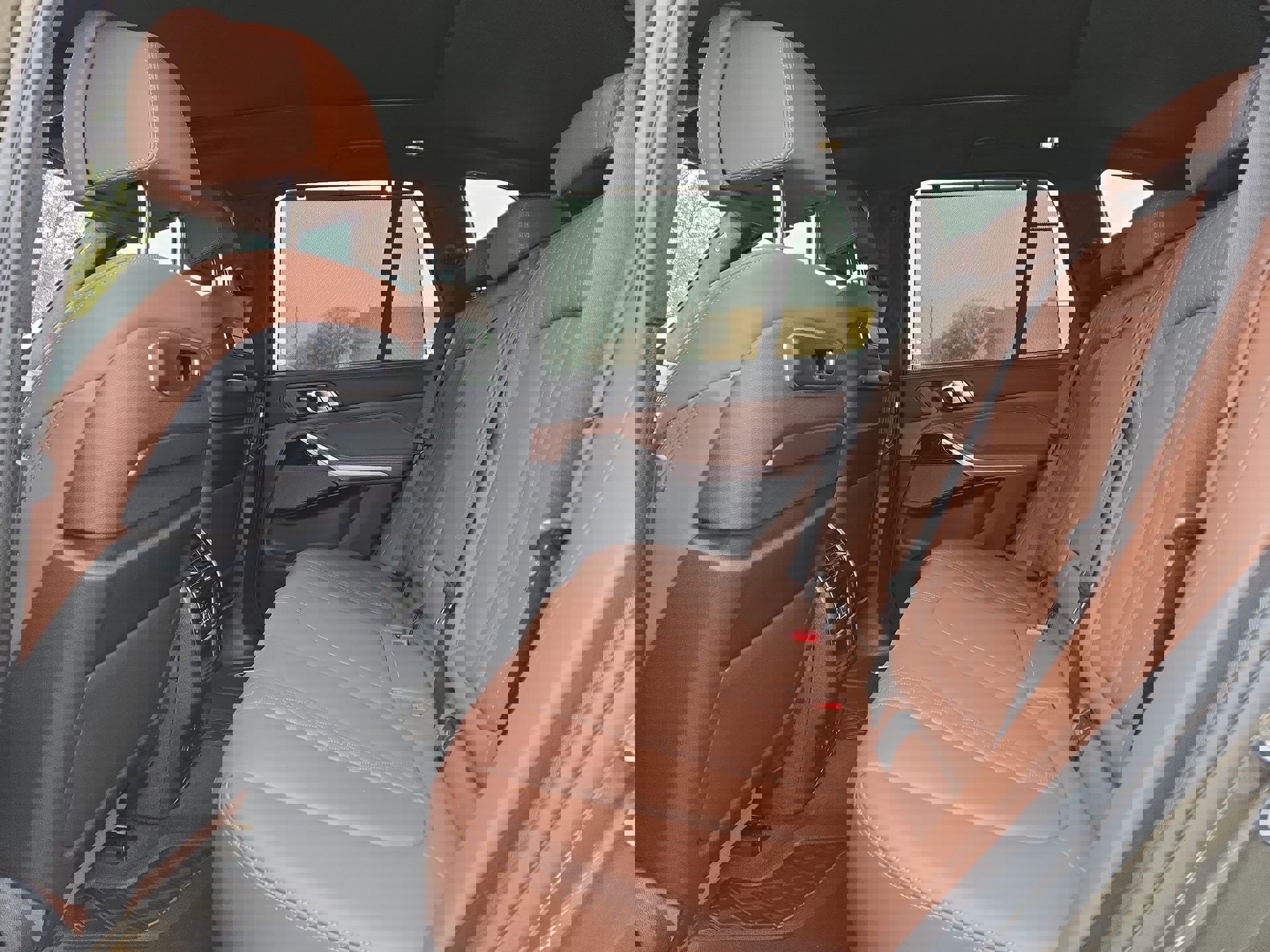 Certified 2024 BMW X5 xDrive40i w/ Executive Package image 13