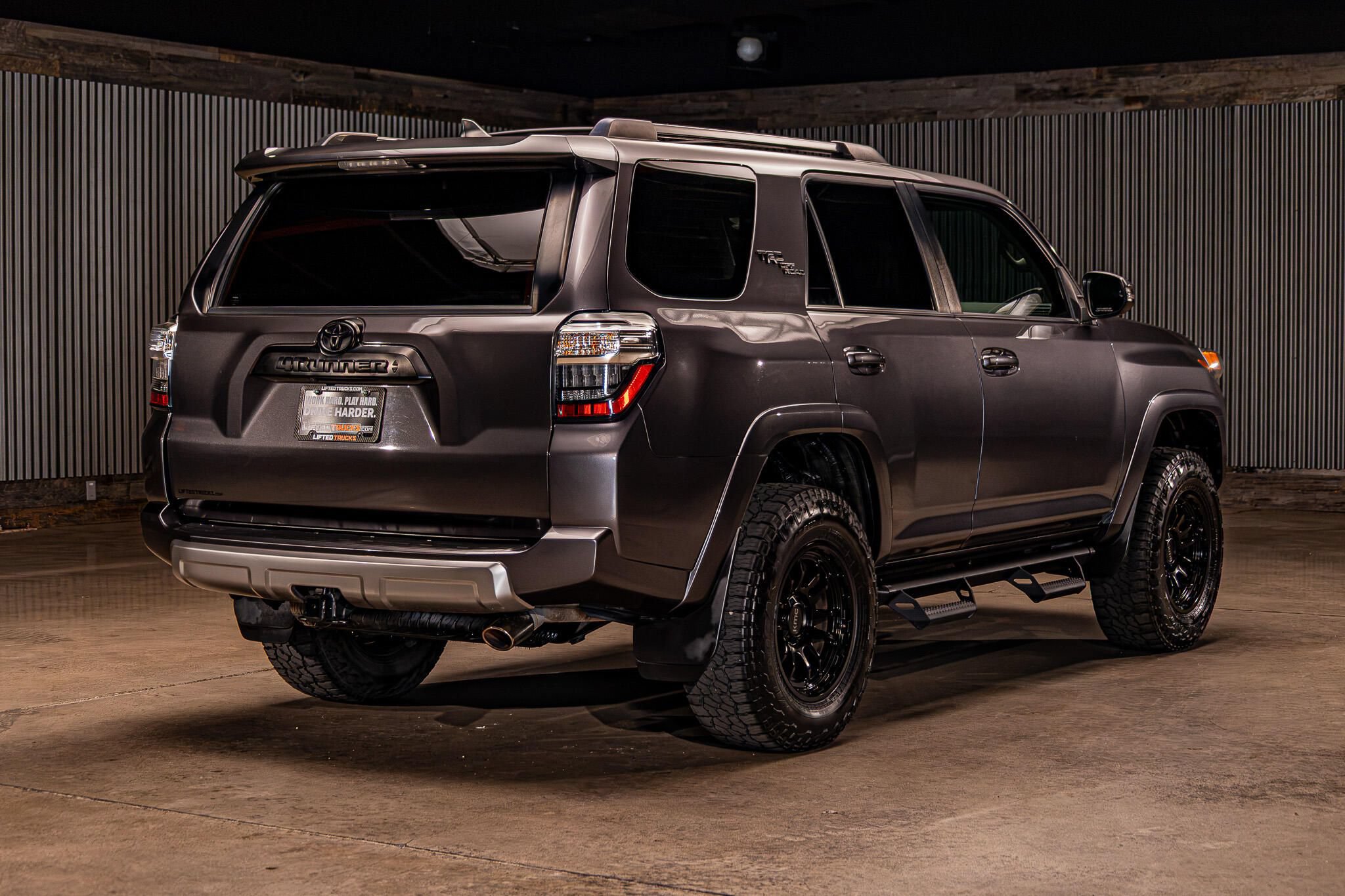 Used 2022 Toyota 4Runner TRD Off-Road Premium AWD/4WD image 9
