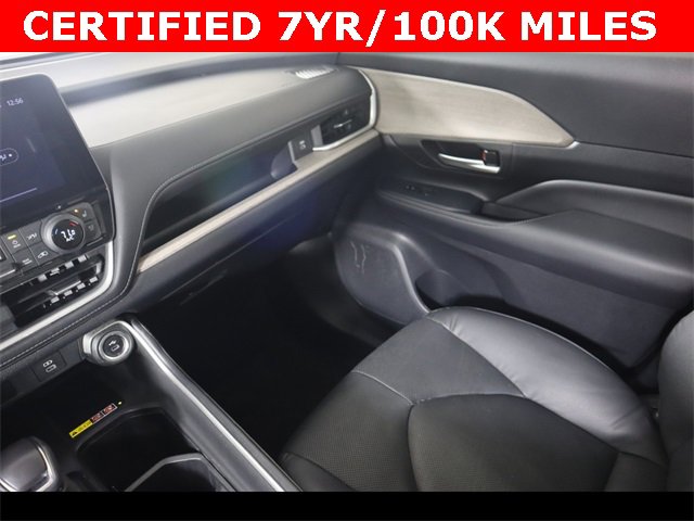 Used 2024 Toyota Grand Highlander Limited image 13
