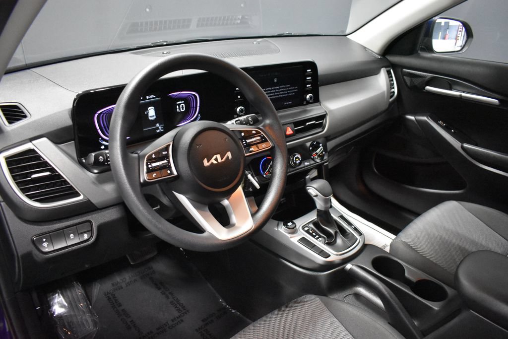 Used 2026 Kia Seltos LX FWD image 4