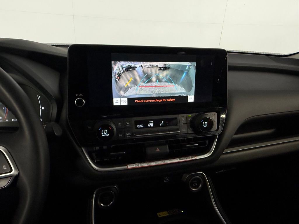 Used 2025 Toyota Grand Highlander FWD image 18