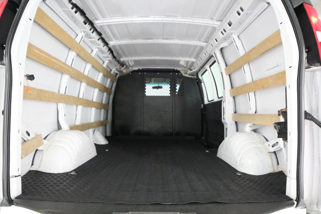 Used 2021 GMC Savana 2500 w/ Driver Convenience Package RWD image 25