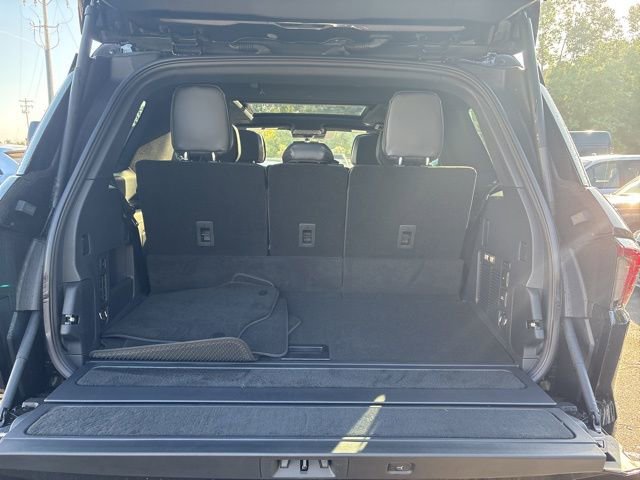 New 2025 Lincoln Navigator Reserve w/ Jet Appearance Package image 7