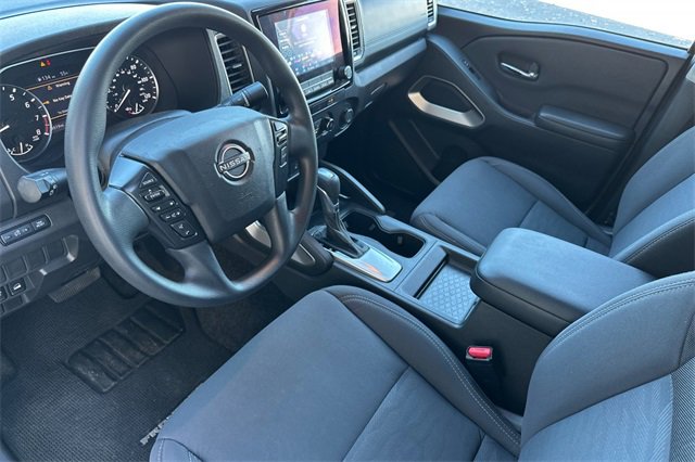 Used 2023 Nissan Frontier SV image 13