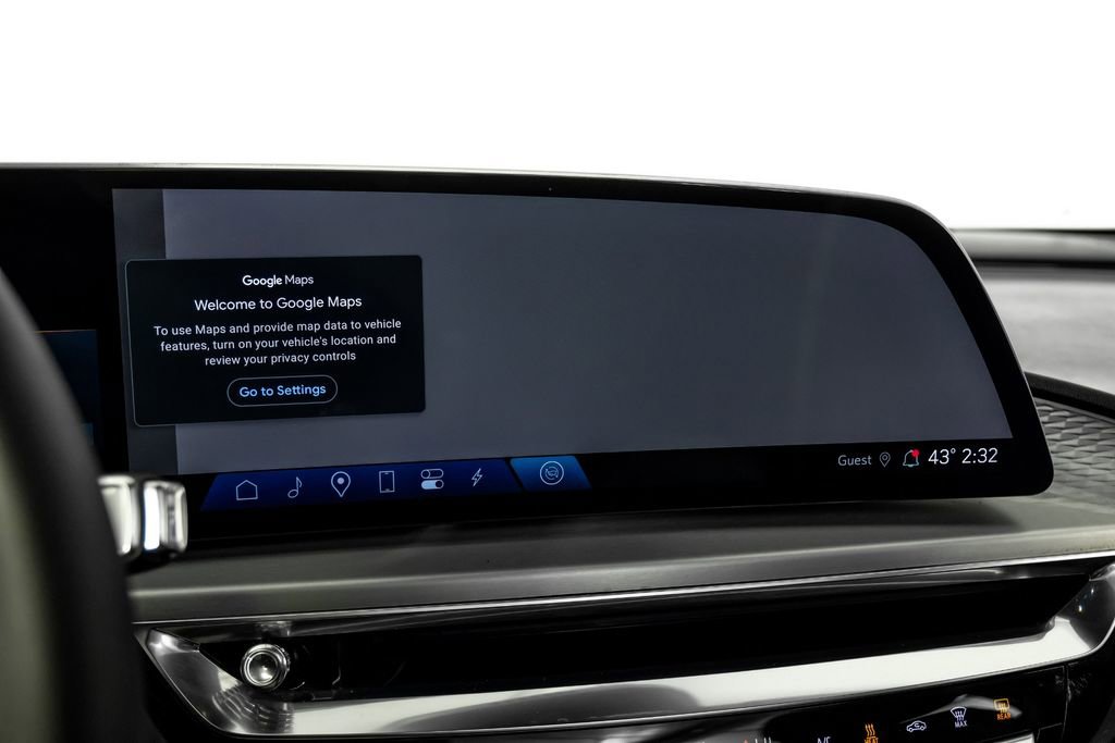 Used 2024 Cadillac Lyriq Luxury w/ LPO, Floor Liner Package image 21