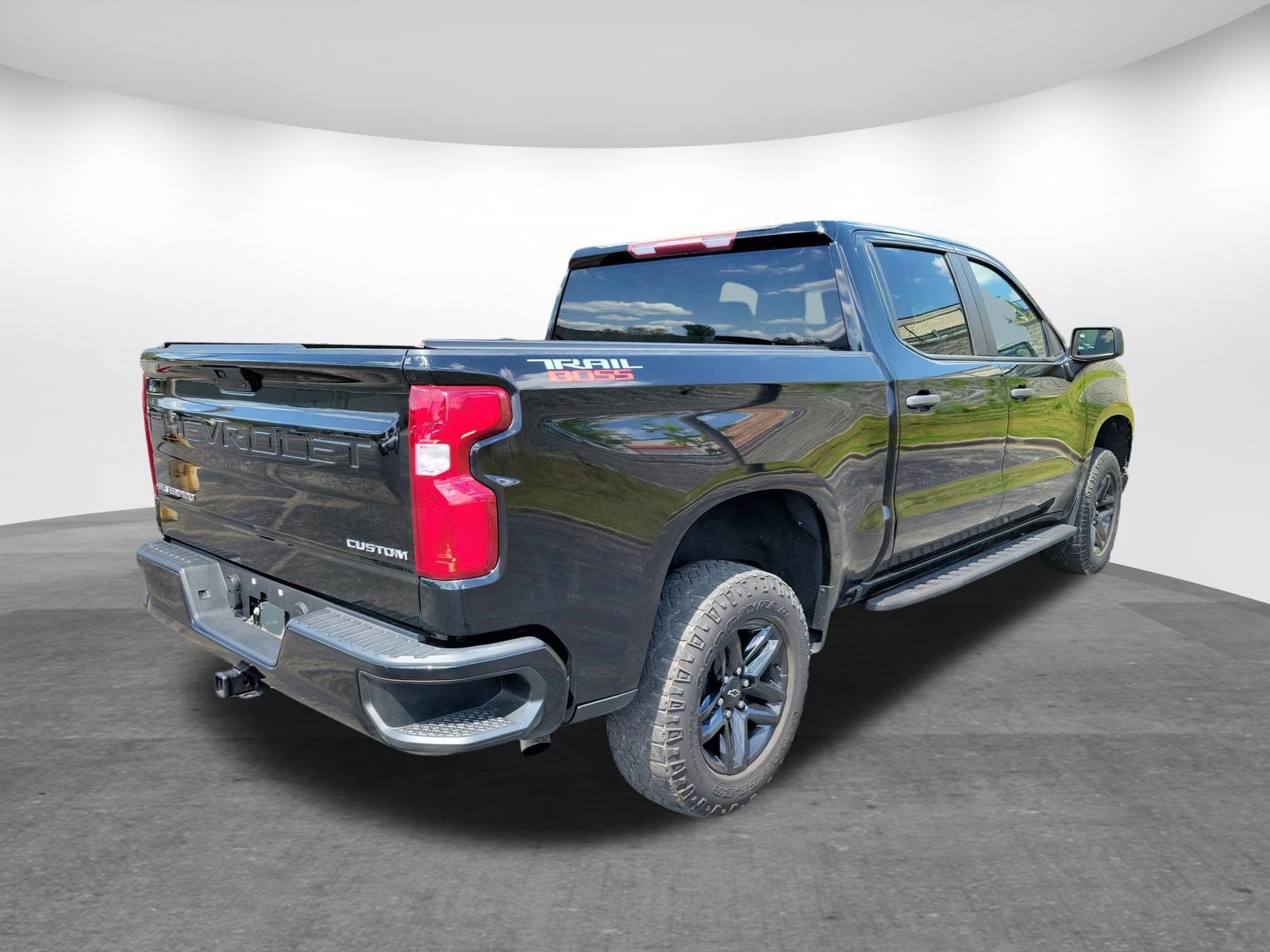 Used 2022 Chevrolet Silverado 1500 Custom Trail Boss w/ Safety Confidence Package AWD/4WD image 20
