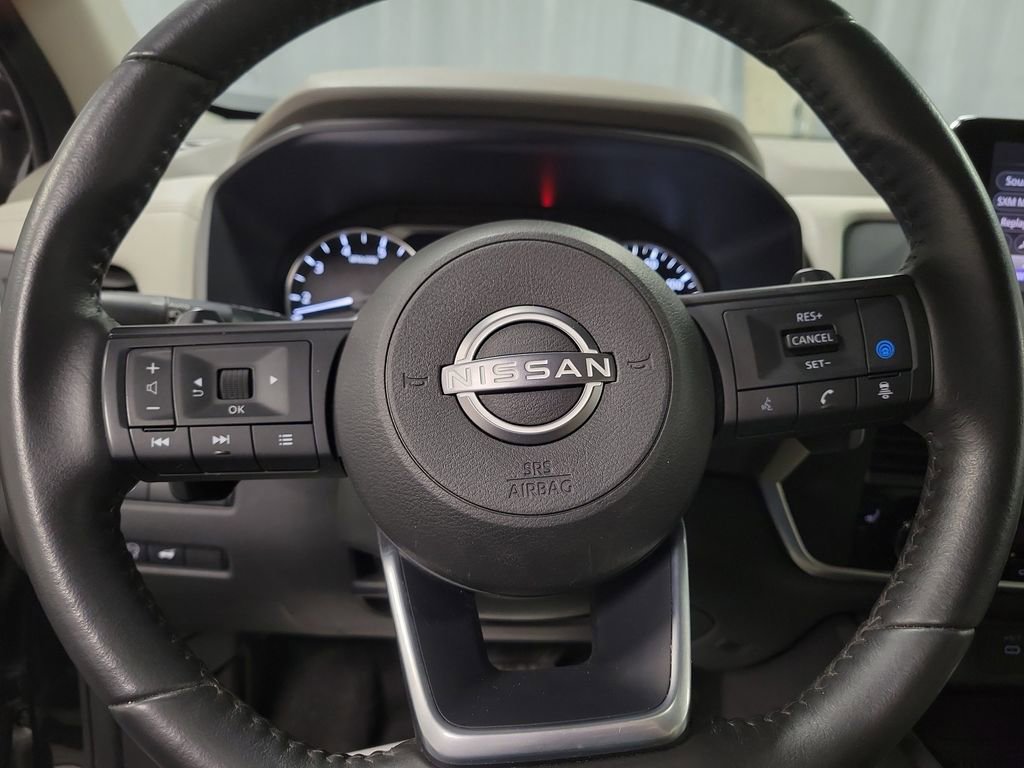 Used 2024 Nissan Rogue SV w/ SV Premium Package image 19
