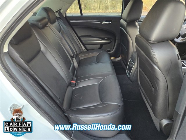 Used 2023 Chrysler 300 Touring L image 13