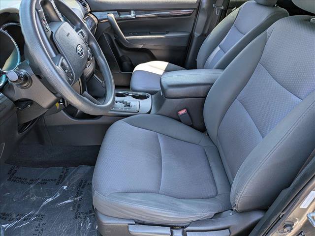 Used 2013 Kia Sorento LX AWD/4WD image 16
