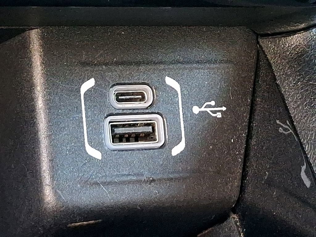 Used 2024 Jeep Compass Limited image 23