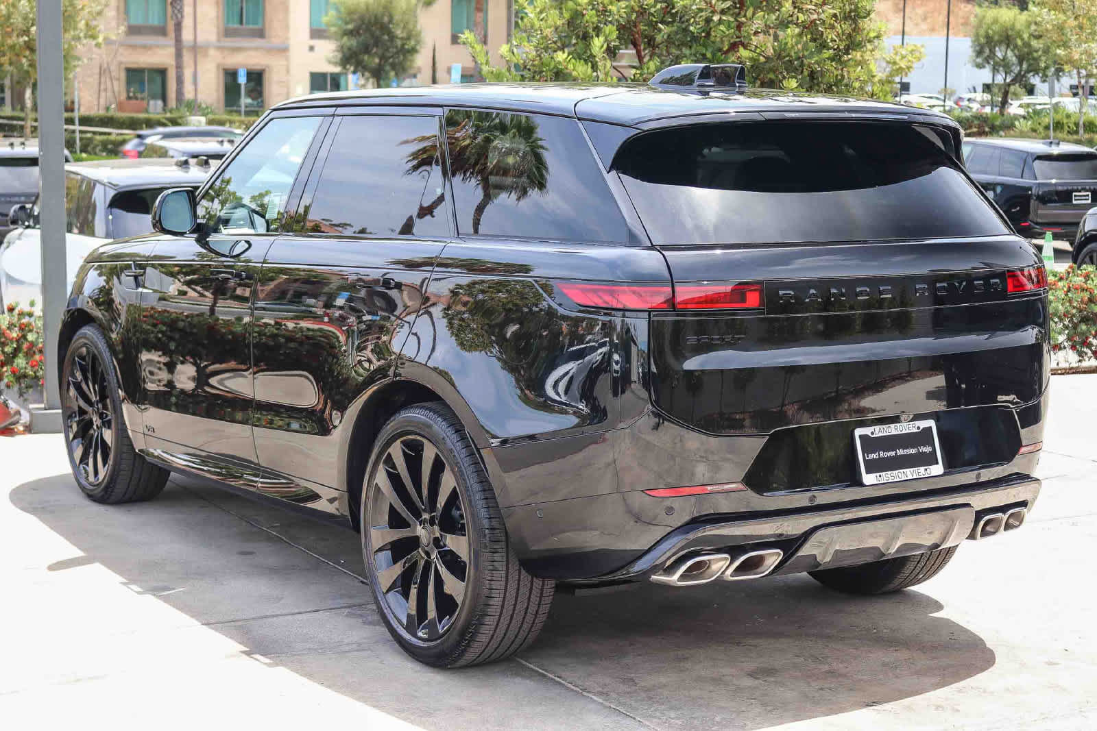 New 2026 Land Rover Range Rover Sport Dynamic SE AWD/4WD image 4